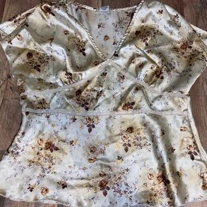 short sleeve silk shirt, size XL, and the brand is Ellemenno (: